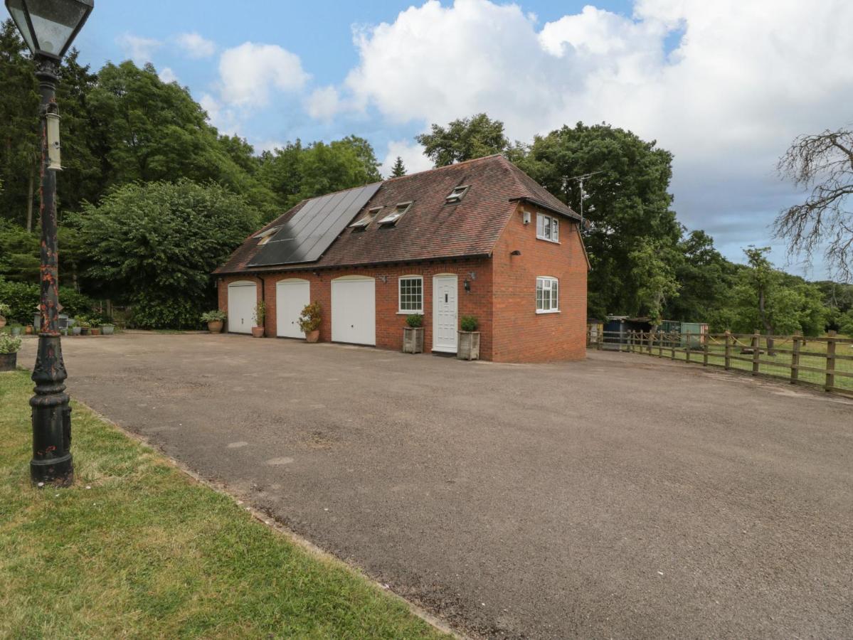 Whitlow Lodge Annex Gloucester Exteriör bild